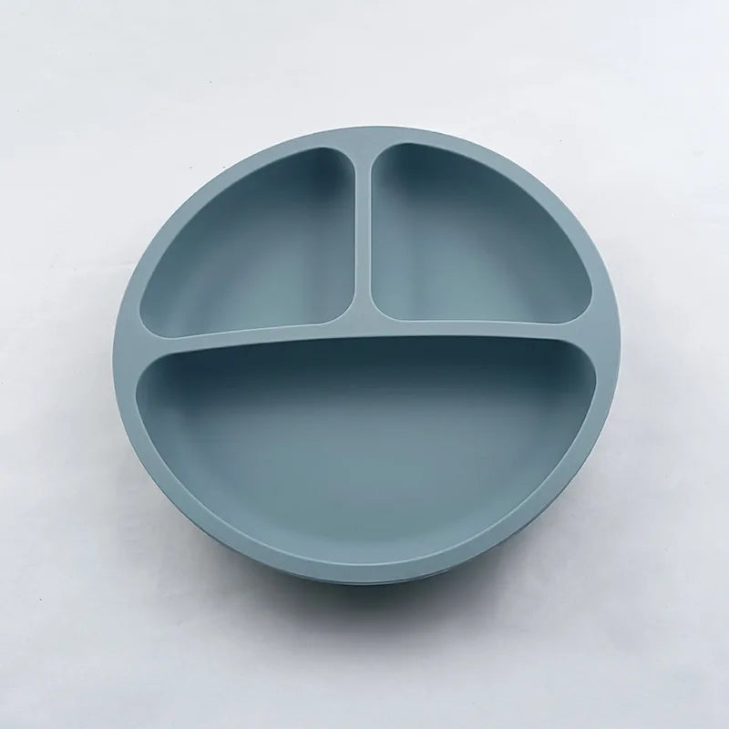 Smile-Face Suction Baby Plate – Non-Slip Silicone Toddler Bowl (BPA-Free) Mealtime just got mess-proof!