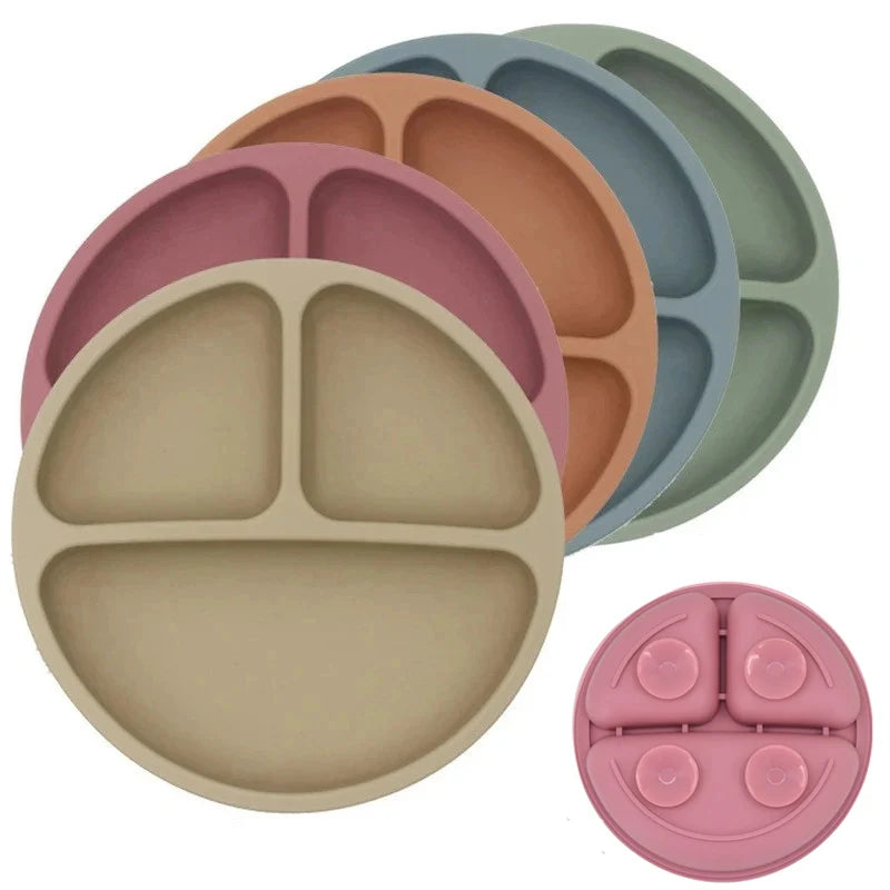 Smile-Face Suction Baby Plate – Non-Slip Silicone Toddler Bowl (BPA-Free) Mealtime just got mess-proof!