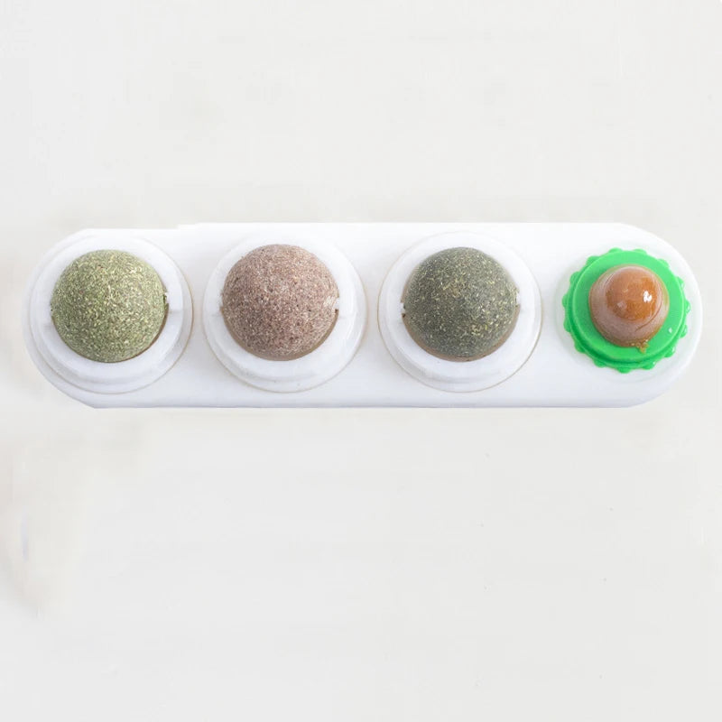 Catnip & Silvervine Dental Balls – Healthy Teeth Cleaning + Playtime in One!