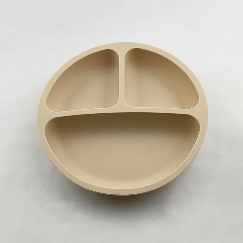 Smile-Face Suction Baby Plate – Non-Slip Silicone Toddler Bowl (BPA-Free) Mealtime just got mess-proof!